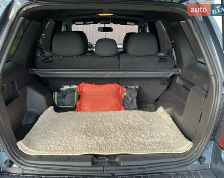 Серый Форд Эскейп, объемом двигателя 3 л и пробегом 150 тыс. км за 11800 $, фото 48 на Automoto.ua