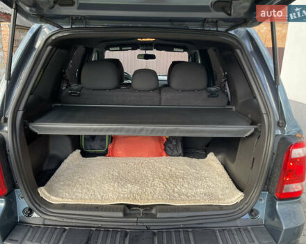 Серый Форд Эскейп, объемом двигателя 3 л и пробегом 150 тыс. км за 11800 $, фото 47 на Automoto.ua