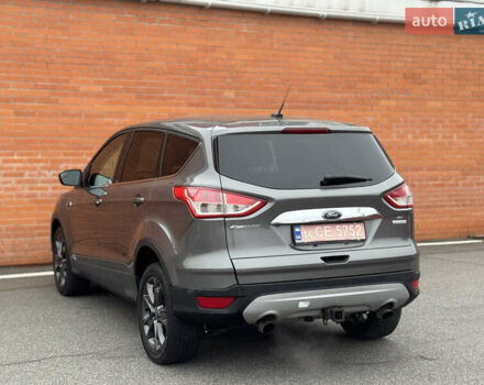 Серый Форд Эскейп, объемом двигателя 2 л и пробегом 145 тыс. км за 9500 $, фото 4 на Automoto.ua
