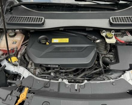 Серый Форд Эскейп, объемом двигателя 1.6 л и пробегом 2 тыс. км за 11000 $, фото 8 на Automoto.ua