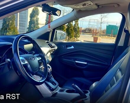 Серый Форд Эскейп, объемом двигателя 2 л и пробегом 300 тыс. км за 10000 $, фото 6 на Automoto.ua