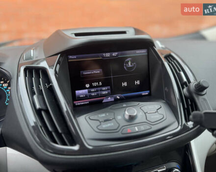 Серый Форд Эскейп, объемом двигателя 2 л и пробегом 145 тыс. км за 9500 $, фото 10 на Automoto.ua