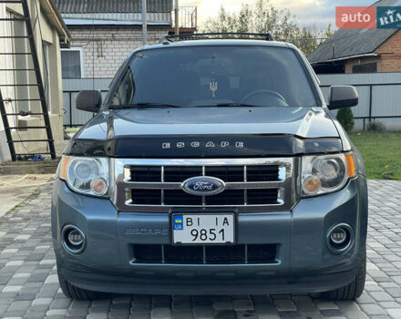Серый Форд Эскейп, объемом двигателя 3 л и пробегом 150 тыс. км за 11800 $, фото 4 на Automoto.ua