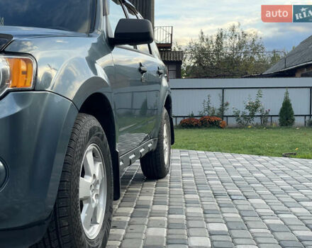 Серый Форд Эскейп, объемом двигателя 3 л и пробегом 150 тыс. км за 11800 $, фото 17 на Automoto.ua