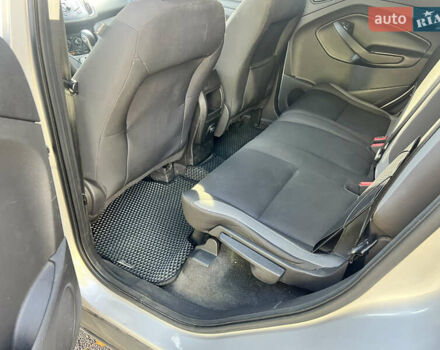 Форд Эскейп 2012 в Киеве на Automoto.ua Серый Форд Эскейп, объемом двигателя 2.5 л и пробегом 295 тыс. км за 9000 $, фото 17 на Automoto.ua