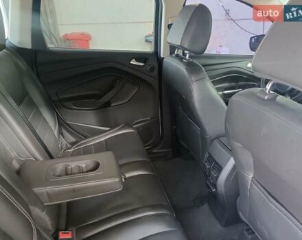 Серый Форд Эскейп, объемом двигателя 1.6 л и пробегом 164 тыс. км за 10900 $, фото 10 на Automoto.ua