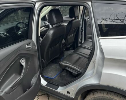 Серый Форд Эскейп, объемом двигателя 1.6 л и пробегом 2 тыс. км за 11000 $, фото 6 на Automoto.ua