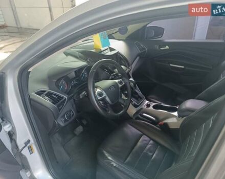 Серый Форд Эскейп, объемом двигателя 1.6 л и пробегом 164 тыс. км за 10900 $, фото 5 на Automoto.ua