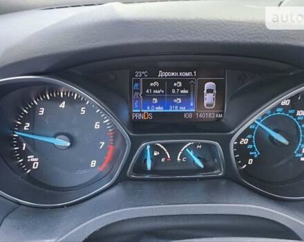 Сірий Форд Ескейп, об'ємом двигуна 1.98 л та пробігом 140 тис. км за 12000 $, фото 4 на Automoto.ua