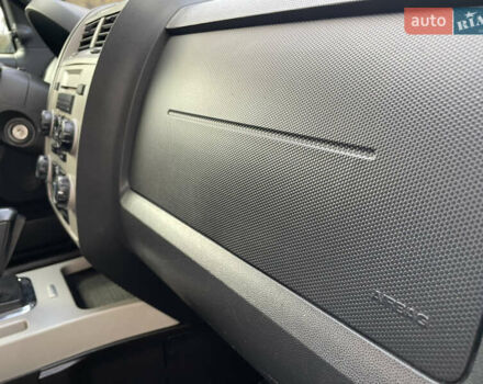 Серый Форд Эскейп, объемом двигателя 3 л и пробегом 150 тыс. км за 11800 $, фото 42 на Automoto.ua