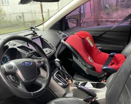 Серый Форд Эскейп, объемом двигателя 0 л и пробегом 240 тыс. км за 11000 $, фото 6 на Automoto.ua