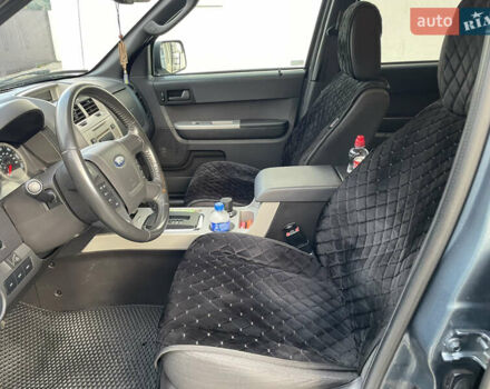 Серый Форд Эскейп, объемом двигателя 3 л и пробегом 150 тыс. км за 11800 $, фото 28 на Automoto.ua