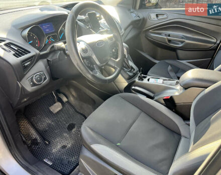 Форд Эскейп 2012 в Киеве на Automoto.ua Серый Форд Эскейп, объемом двигателя 2.5 л и пробегом 295 тыс. км за 9000 $, фото 18 на Automoto.ua