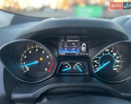 Серый Форд Эскейп, объемом двигателя 1.6 л и пробегом 140 тыс. км за 11000 $, фото 1 на Automoto.ua