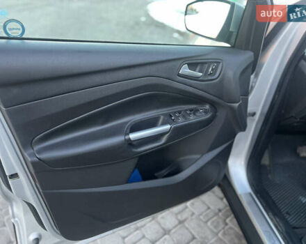 Серый Форд Эскейп, объемом двигателя 1.6 л и пробегом 140 тыс. км за 11000 $, фото 3 на Automoto.ua