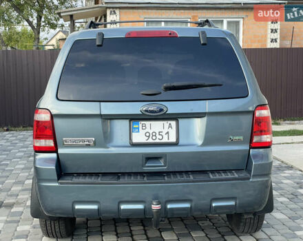 Серый Форд Эскейп, объемом двигателя 3 л и пробегом 150 тыс. км за 11800 $, фото 12 на Automoto.ua