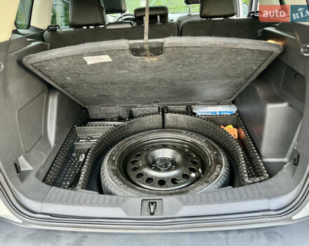 Серый Форд Эскейп, объемом двигателя 2 л и пробегом 149 тыс. км за 10699 $, фото 84 на Automoto.ua