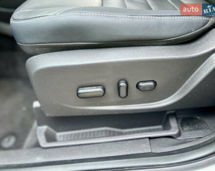 Серый Форд Эскейп, объемом двигателя 2 л и пробегом 149 тыс. км за 10699 $, фото 59 на Automoto.ua