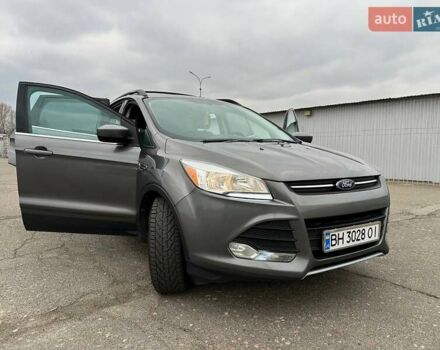 Сірий Форд Ескейп, об'ємом двигуна 2 л та пробігом 192 тис. км за 13500 $, фото 2 на Automoto.ua