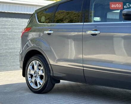 Серый Форд Эскейп, объемом двигателя 2 л и пробегом 185 тыс. км за 13099 $, фото 90 на Automoto.ua