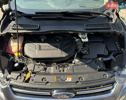 Серый Форд Эскейп, объемом двигателя 2 л и пробегом 185 тыс. км за 13099 $, фото 97 на Automoto.ua