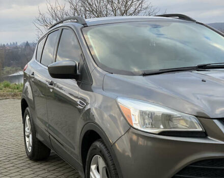 Серый Форд Эскейп, объемом двигателя 1.6 л и пробегом 245 тыс. км за 9200 $, фото 3 на Automoto.ua