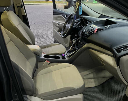 Сірий Форд Ескейп, об'ємом двигуна 1.6 л та пробігом 206 тис. км за 10300 $, фото 8 на Automoto.ua