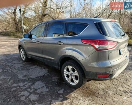Серый Форд Эскейп, объемом двигателя 1.6 л и пробегом 180 тыс. км за 8500 $, фото 4 на Automoto.ua