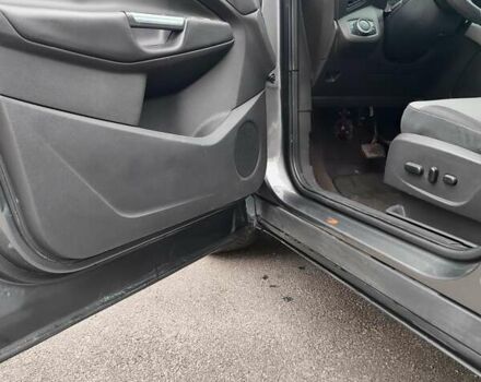 Серый Форд Эскейп, объемом двигателя 1.6 л и пробегом 140 тыс. км за 10200 $, фото 12 на Automoto.ua