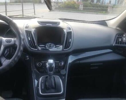 Сірий Форд Ескейп, об'ємом двигуна 2 л та пробігом 300 тис. км за 10300 $, фото 6 на Automoto.ua