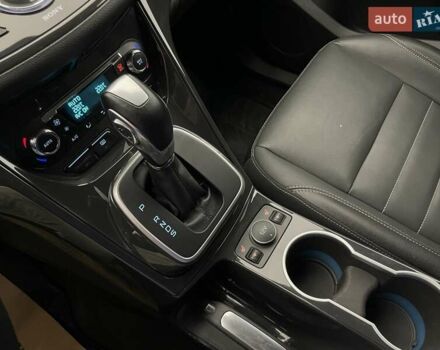 Сірий Форд Ескейп, об'ємом двигуна 1.6 л та пробігом 141 тис. км за 10308 $, фото 22 на Automoto.ua