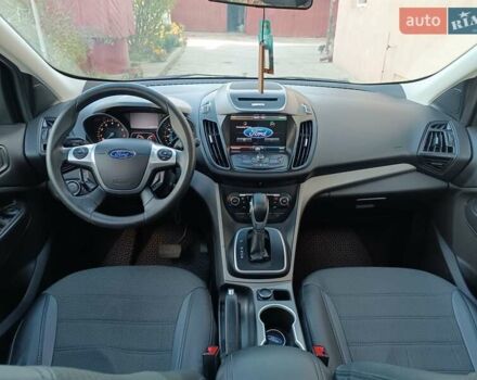 Форд Эскейп 2013 в Ивано-Франковске на Automoto.ua Серый Форд Эскейп, объемом двигателя 2 л и пробегом 285 тыс. км за 9999 $, фото 10 на Automoto.ua