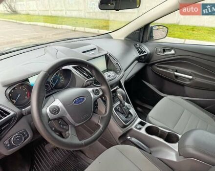 Сірий Форд Ескейп, об'ємом двигуна 1.6 л та пробігом 180 тис. км за 9500 $, фото 5 на Automoto.ua