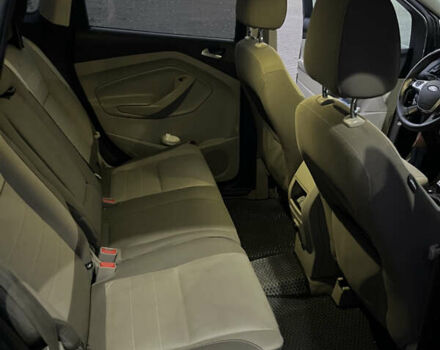 Сірий Форд Ескейп, об'ємом двигуна 1.6 л та пробігом 206 тис. км за 10300 $, фото 12 на Automoto.ua