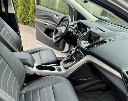 Серый Форд Эскейп, объемом двигателя 2 л и пробегом 149 тыс. км за 10699 $, фото 68 на Automoto.ua