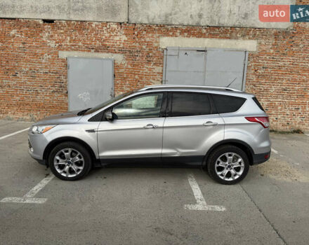 Сірий Форд Ескейп, об'ємом двигуна 2 л та пробігом 124 тис. км за 11400 $, фото 2 на Automoto.ua