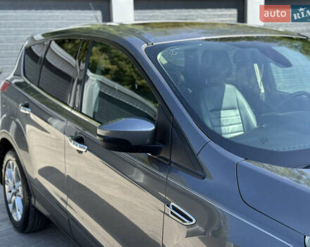 Серый Форд Эскейп, объемом двигателя 2 л и пробегом 185 тыс. км за 13099 $, фото 92 на Automoto.ua