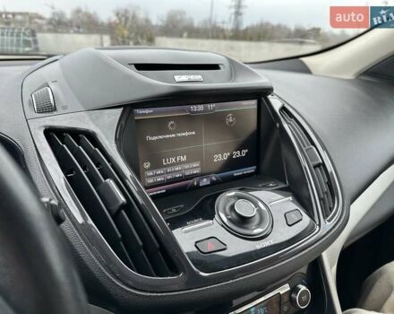 Серый Форд Эскейп, объемом двигателя 1.6 л и пробегом 170 тыс. км за 10000 $, фото 10 на Automoto.ua