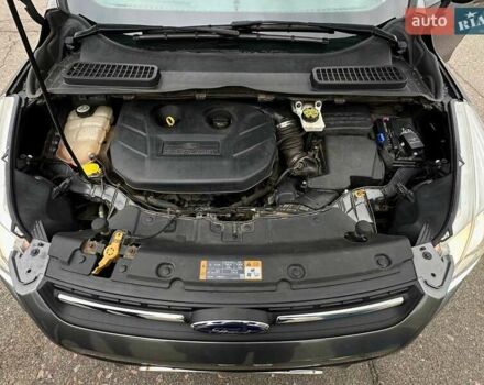 Сірий Форд Ескейп, об'ємом двигуна 2 л та пробігом 192 тис. км за 13500 $, фото 33 на Automoto.ua