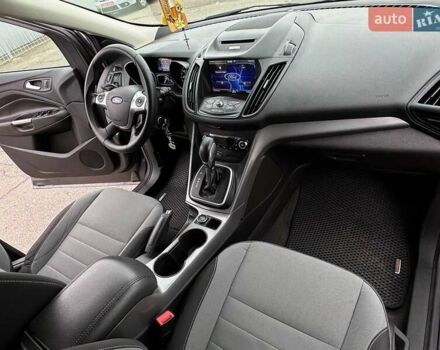 Сірий Форд Ескейп, об'ємом двигуна 2 л та пробігом 192 тис. км за 13500 $, фото 23 на Automoto.ua