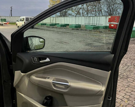 Сірий Форд Ескейп, об'ємом двигуна 1.6 л та пробігом 206 тис. км за 10300 $, фото 9 на Automoto.ua