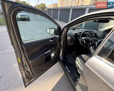 Серый Форд Эскейп, объемом двигателя 2 л и пробегом 185 тыс. км за 13099 $, фото 33 на Automoto.ua