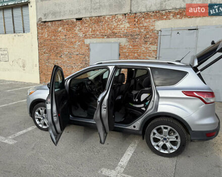 Сірий Форд Ескейп, об'ємом двигуна 2 л та пробігом 124 тис. км за 11400 $, фото 11 на Automoto.ua