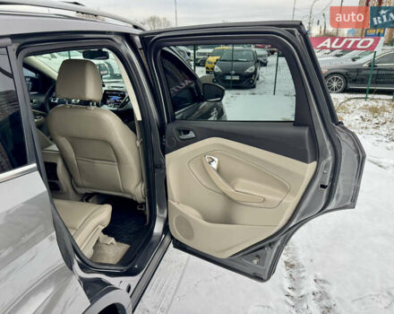 Сірий Форд Ескейп, об'ємом двигуна 2 л та пробігом 182 тис. км за 11999 $, фото 39 на Automoto.ua