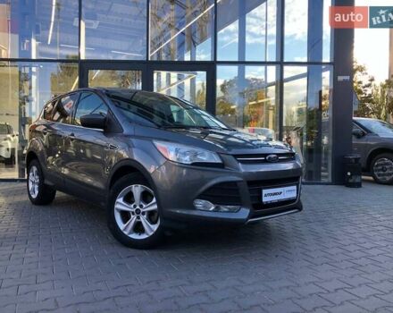 Серый Форд Эскейп, объемом двигателя 1.6 л и пробегом 230 тыс. км за 9399 $, фото 2 на Automoto.ua