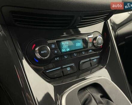 Сірий Форд Ескейп, об'ємом двигуна 1.6 л та пробігом 141 тис. км за 10308 $, фото 14 на Automoto.ua