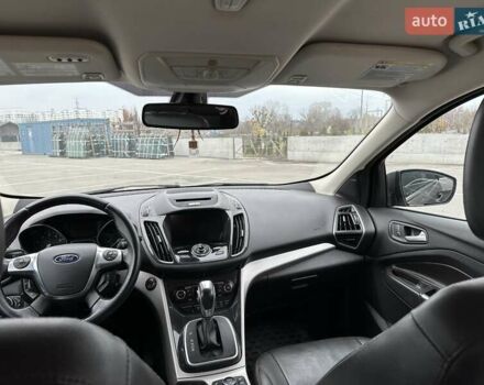 Серый Форд Эскейп, объемом двигателя 1.6 л и пробегом 170 тыс. км за 10000 $, фото 1 на Automoto.ua