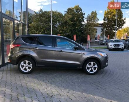 Серый Форд Эскейп, объемом двигателя 1.6 л и пробегом 230 тыс. км за 9399 $, фото 6 на Automoto.ua