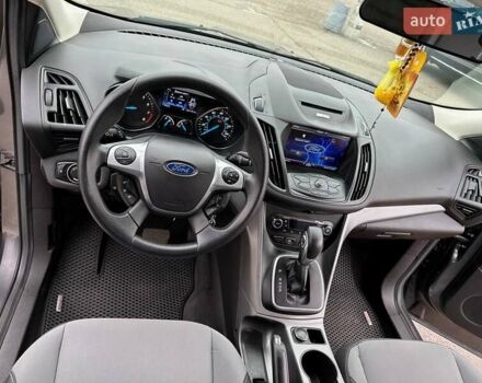 Сірий Форд Ескейп, об'ємом двигуна 2 л та пробігом 192 тис. км за 13500 $, фото 19 на Automoto.ua