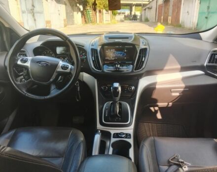 Серый Форд Эскейп, объемом двигателя 1.6 л и пробегом 212 тыс. км за 10500 $, фото 2 на Automoto.ua